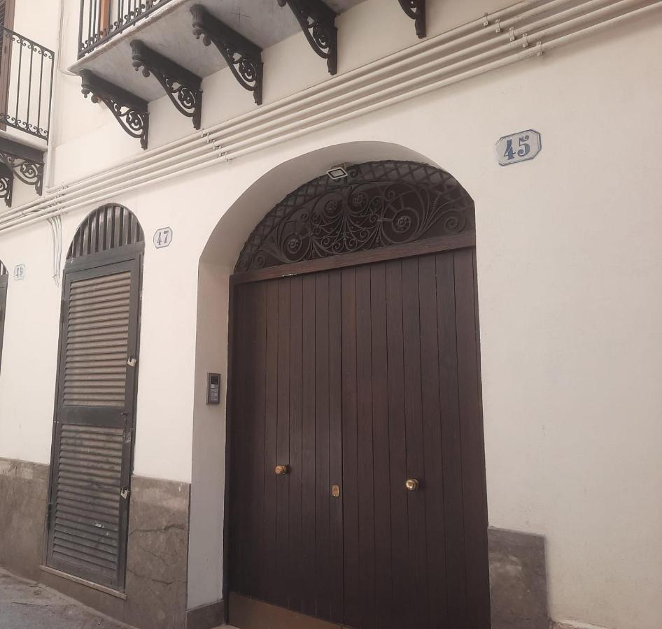 Апартаменты Peri Peri House - Palermo Centro Экстерьер фото